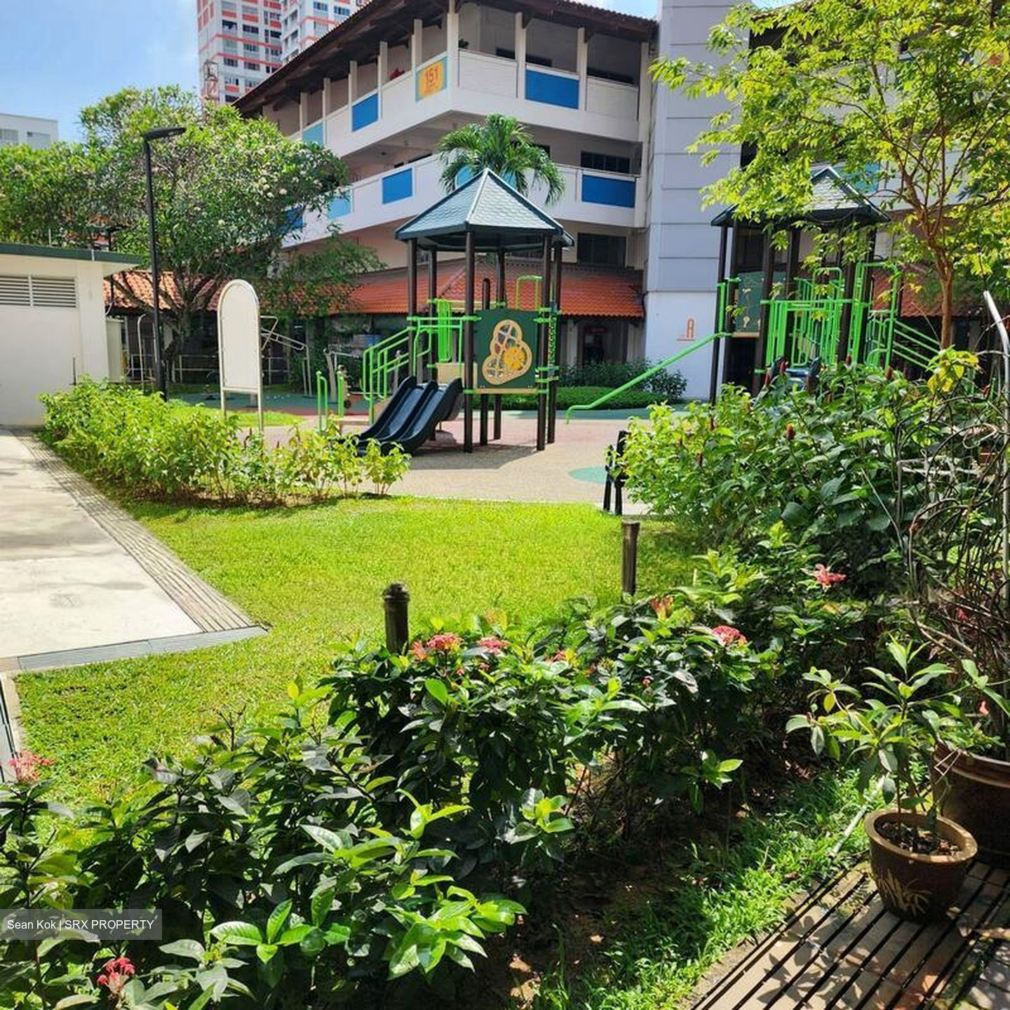 Bishan Green (D20), Shop House #517369431